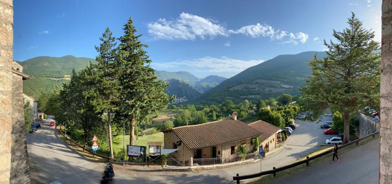 Il Tripode - Le Dimore Del Bordone